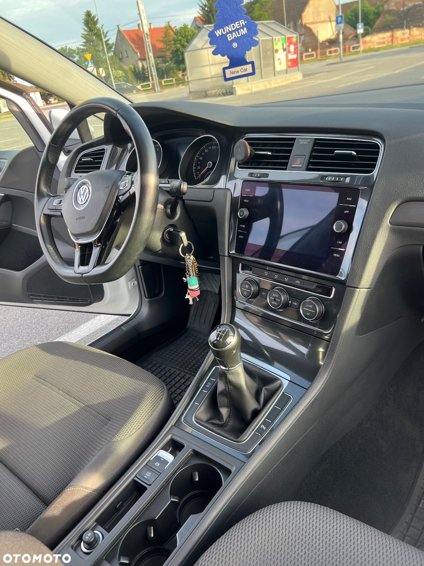 Volkswagen Golf 1.0 TSI (BlueMotion Technology) Comfortline - 18