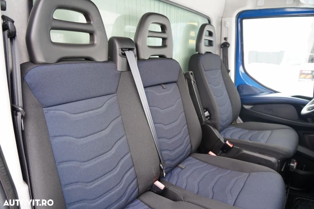 Iveco DAILY 35-160 / CONTAINER 4.2 M / LIFT - 750 kg / TWIN GVWR: 3500 KG - 35