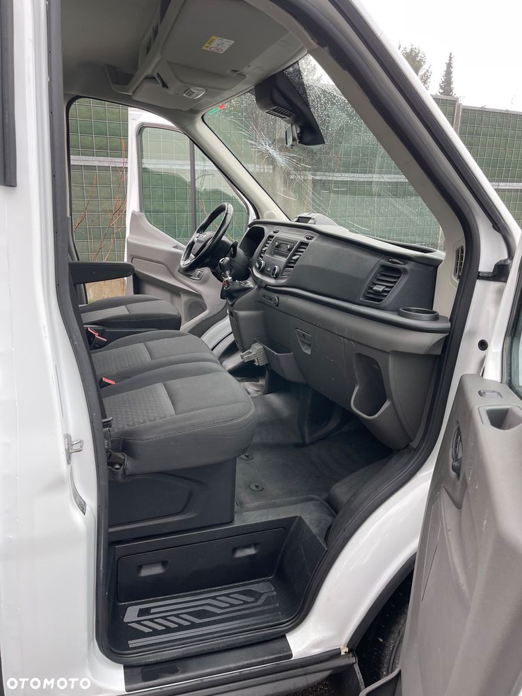 Ford Transit - 22