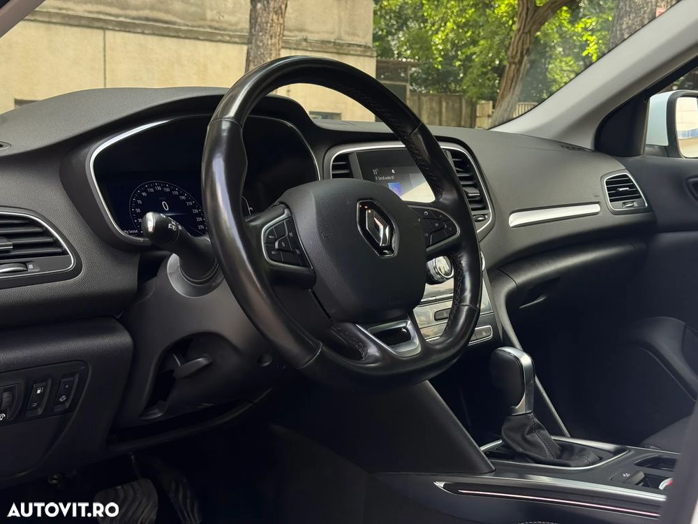 Renault Megane TCe 140 EDC GPF Equilibre - 17