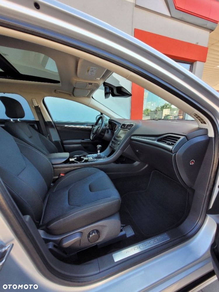 Ford Mondeo 2.0 TDCi Titanium - 17