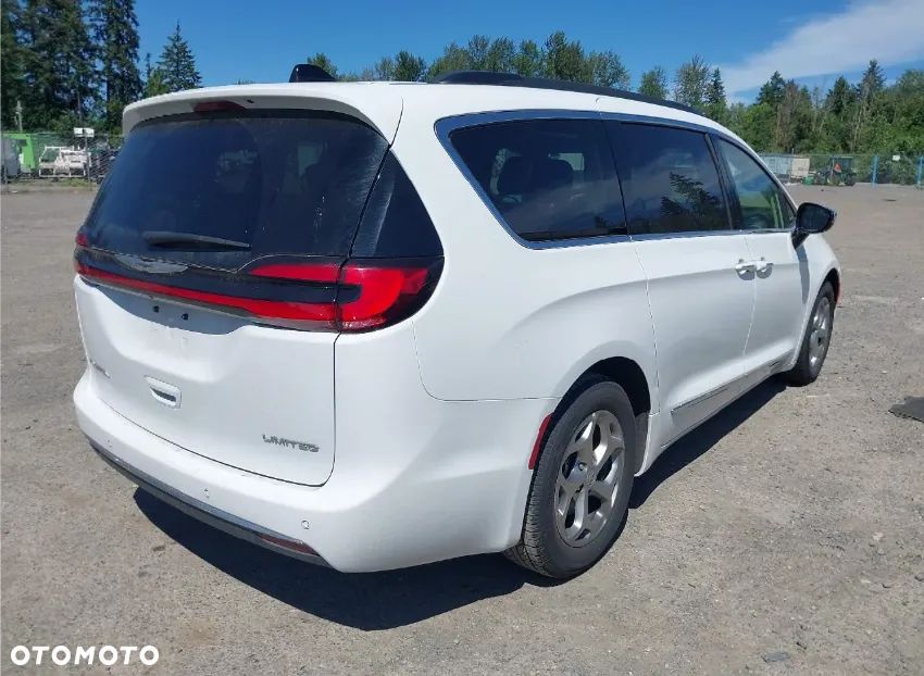 Chrysler Pacifica - 6