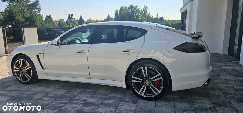 Porsche Panamera Turbo - 10