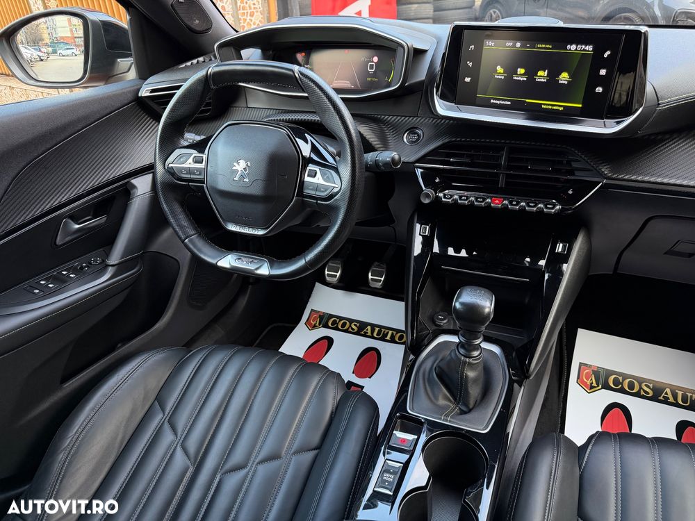 Peugeot 2008 1.2 PureTech Turbo S&S GT-Line - 8
