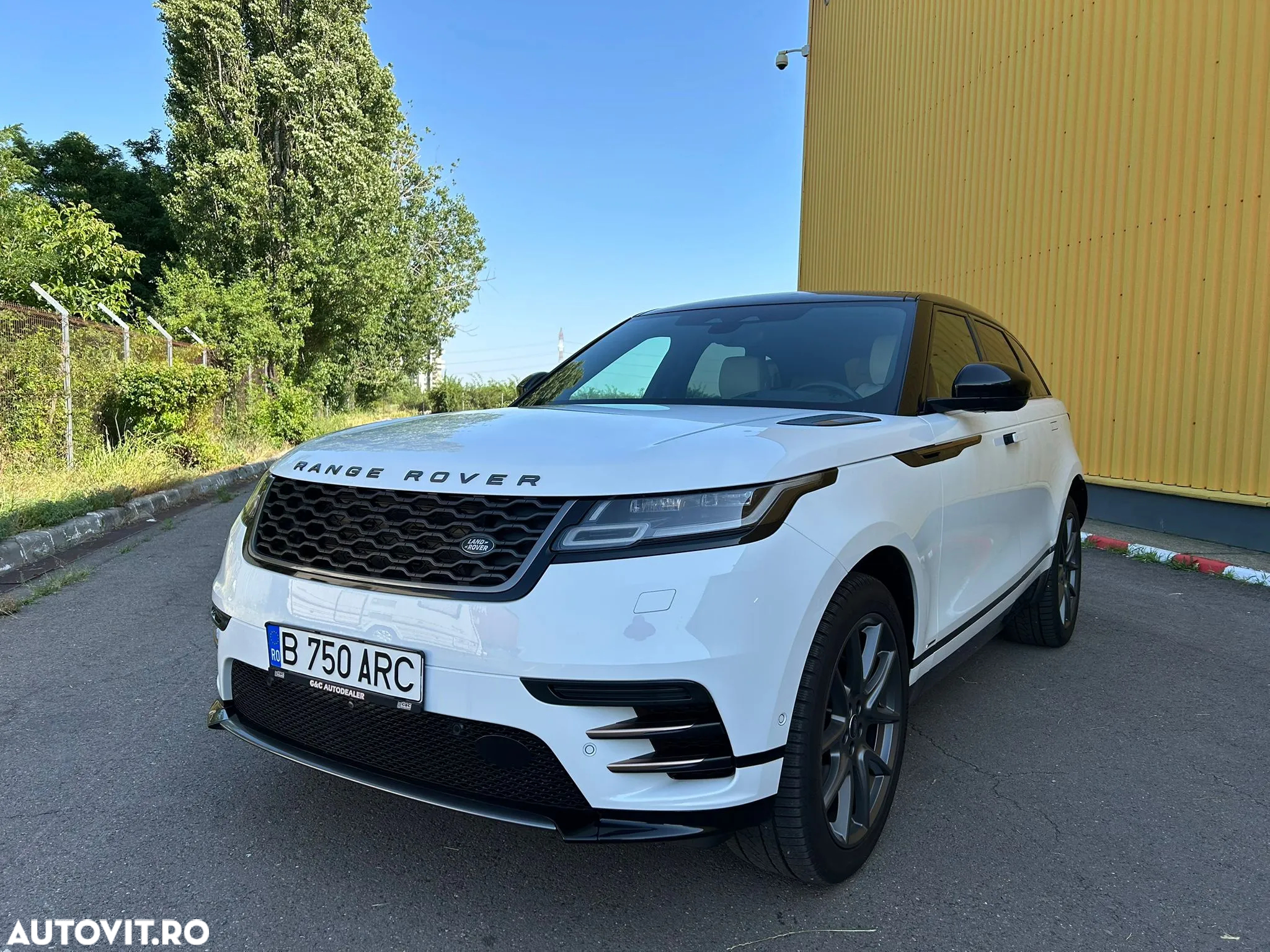 Land Rover Range Rover Velar R-Dynamic 2.0 P250 S - 2