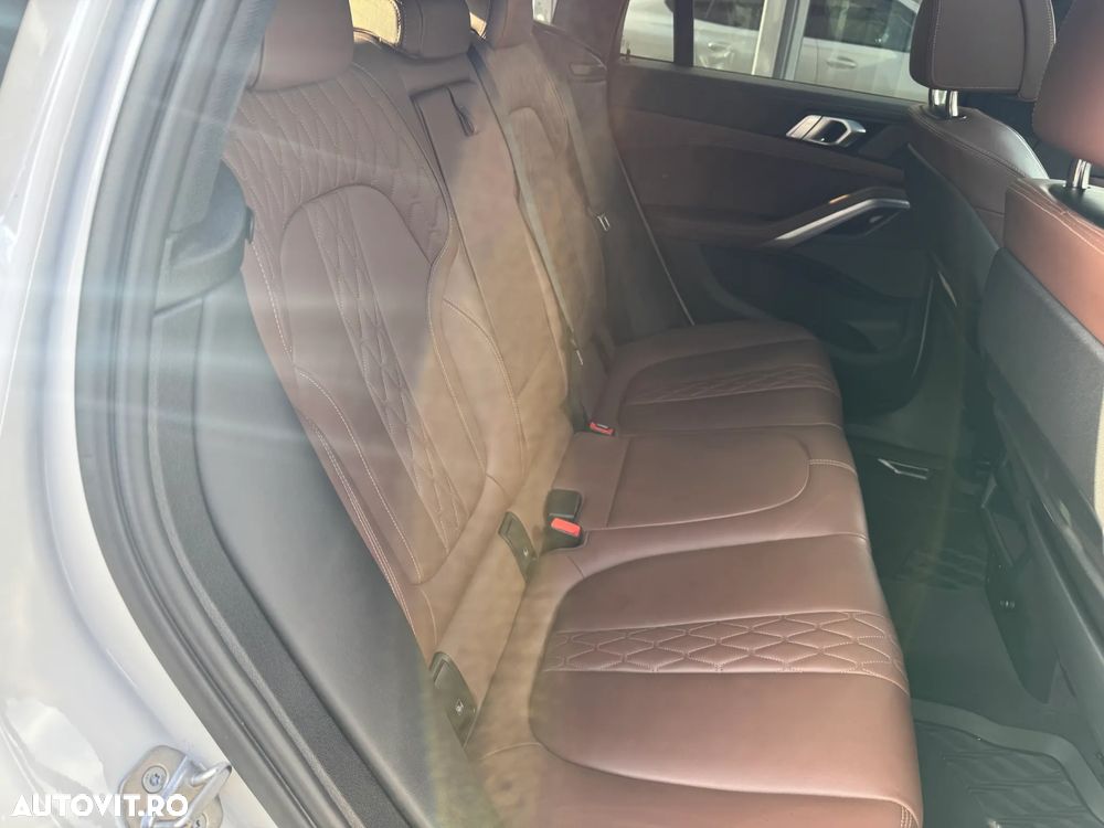 BMW X6 xDrive40d - 12