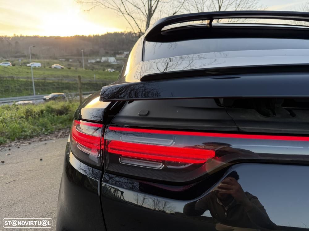 Porsche Cayenne Coupé E-Hybrid Platinum Edition - 16