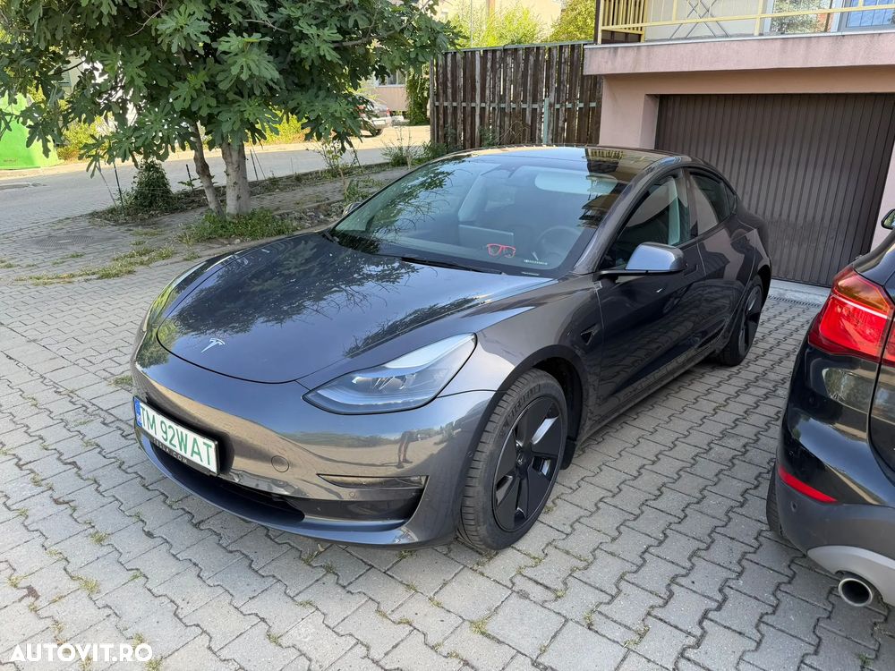 Tesla Model 3 Long Range AWD Premium - 3
