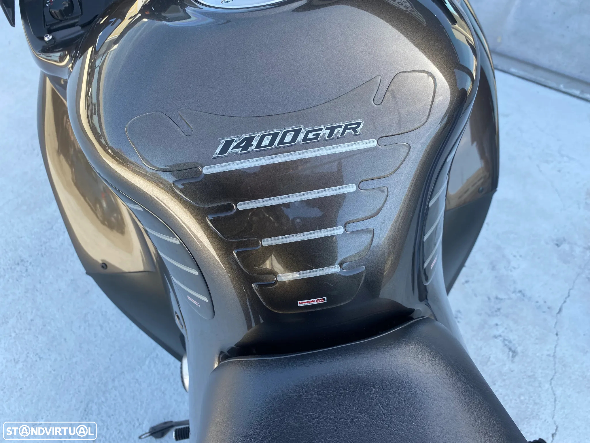 Kawasaki GTR 1400 GTR - 8