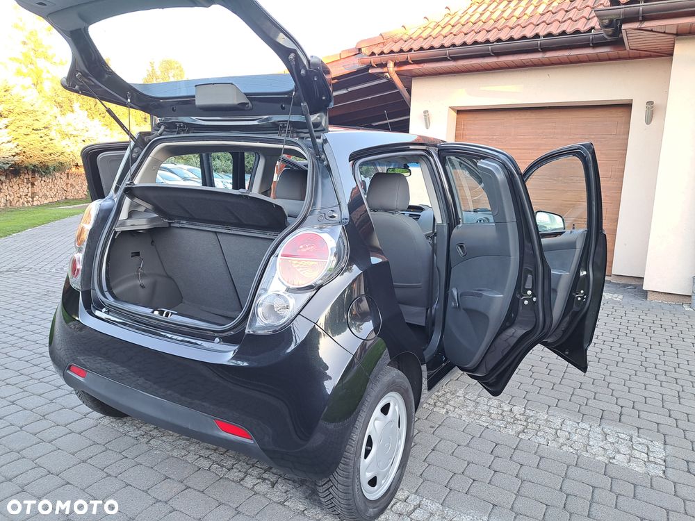 Chevrolet Spark 1.0 LT - 24