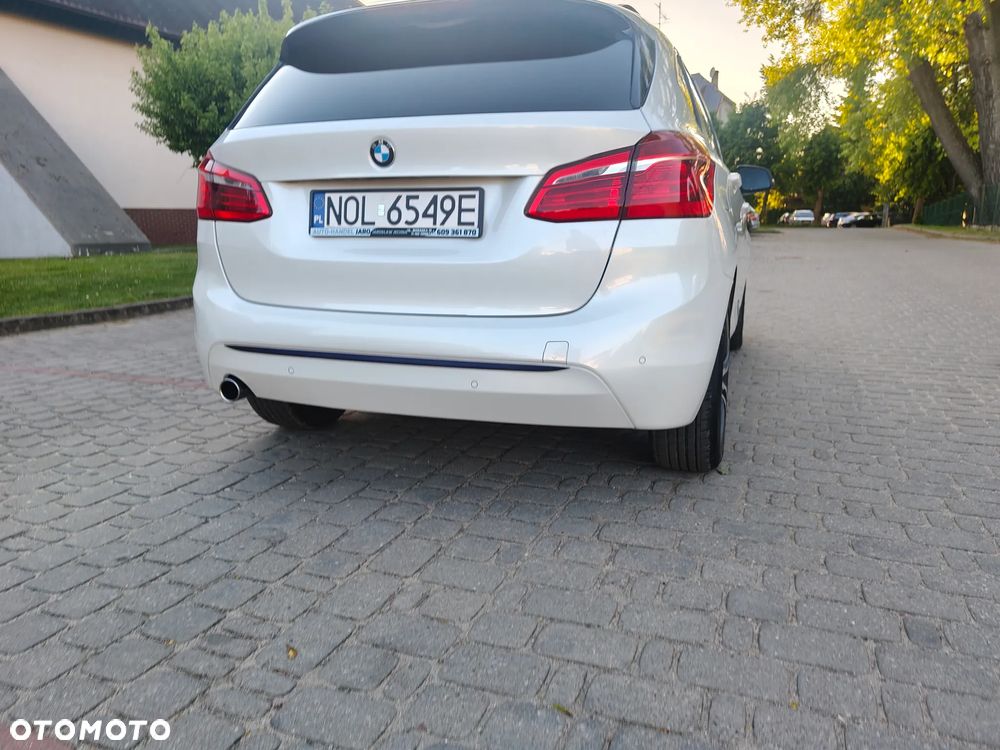 BMW Seria 2 218d Sport - 29