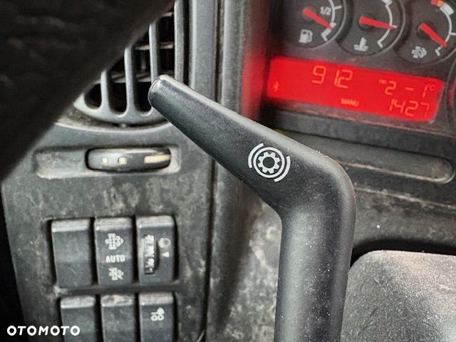 Renault D26 Wide śmieciarka Euro 6 - 13