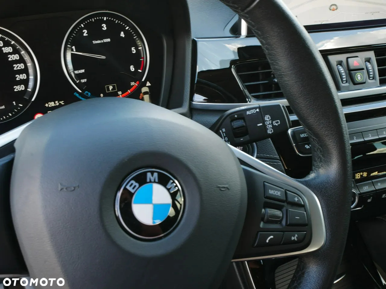 BMW X1 sDrive18d - 23