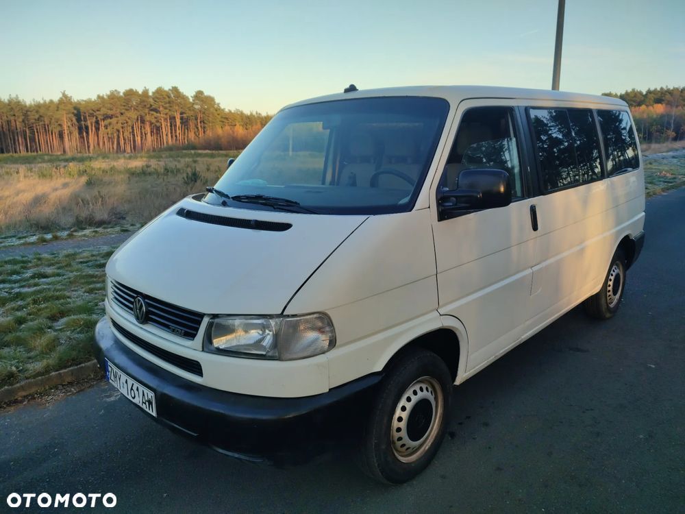 Volkswagen Transporter - 1
