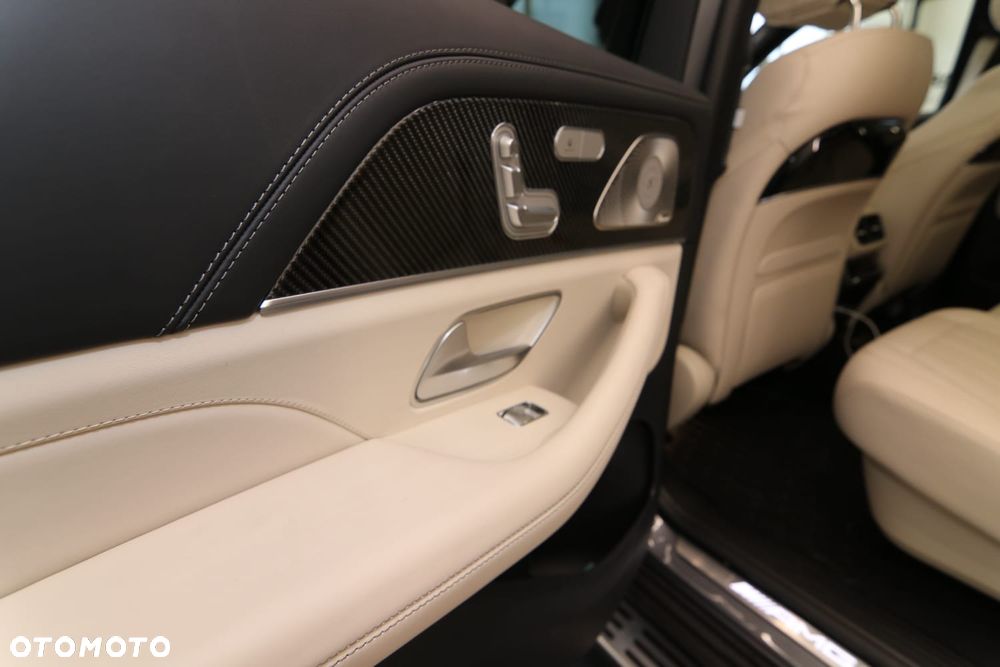 Mercedes-Benz GLS AMG 63 4Matic AMG Speedshift TCT 9G - 38