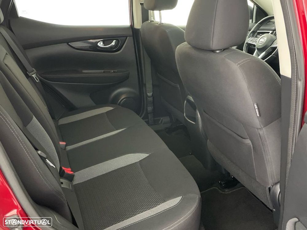 Nissan Qashqai 1.5 dCi N-Connecta DCT - 22
