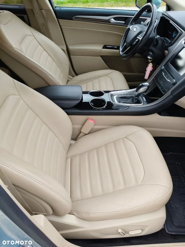 Ford Mondeo 2.0 Hybrid Titanium - 12