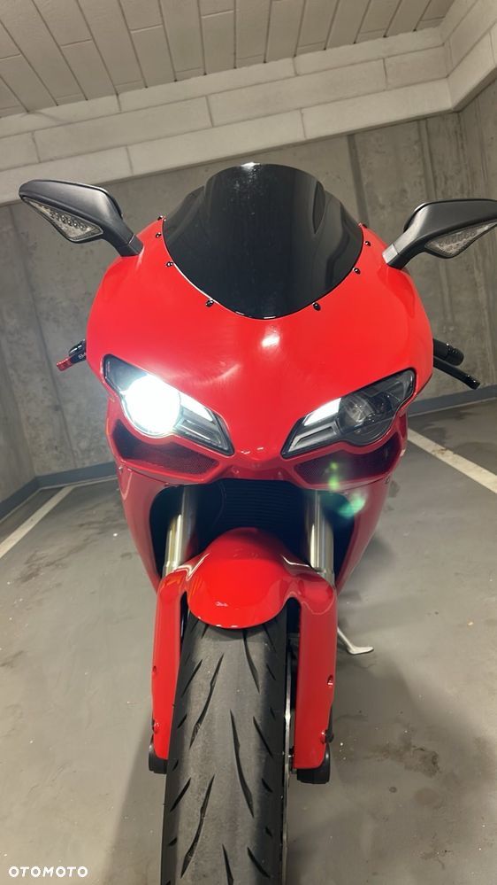 Ducati 848 - 19