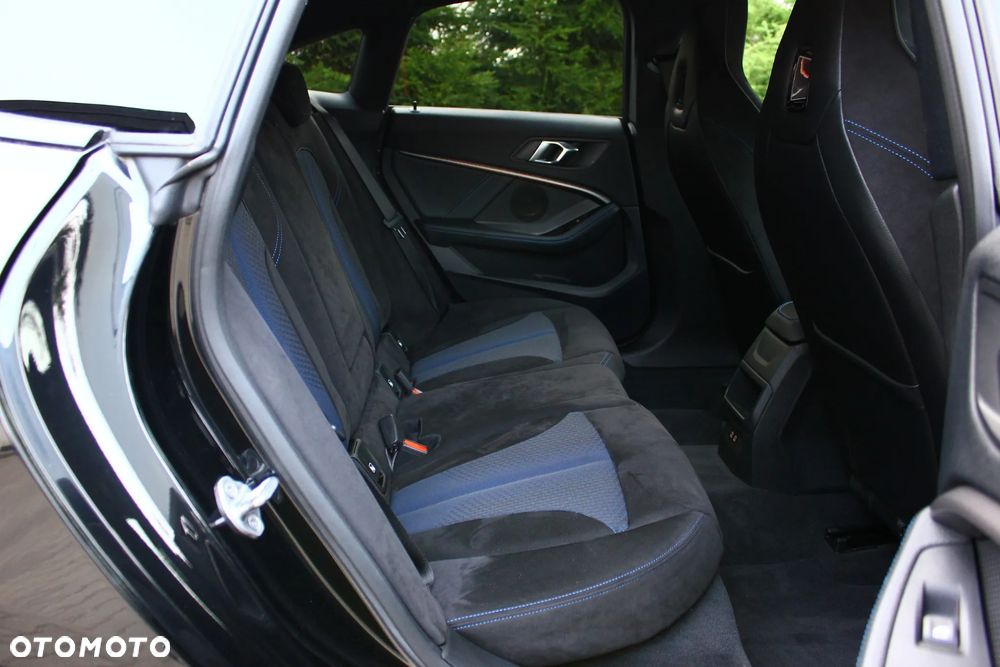 BMW Seria 2 218d M Sport sport - 33