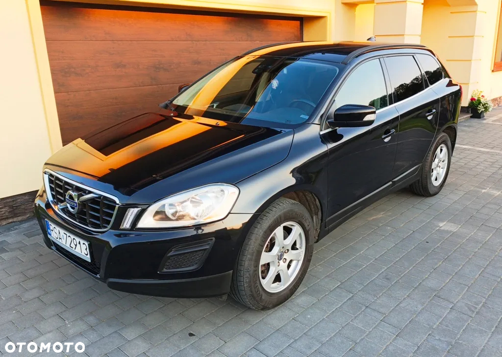 Volvo XC 60 D4 Momentum - 4