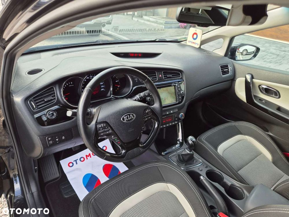 Kia Ceed - 17