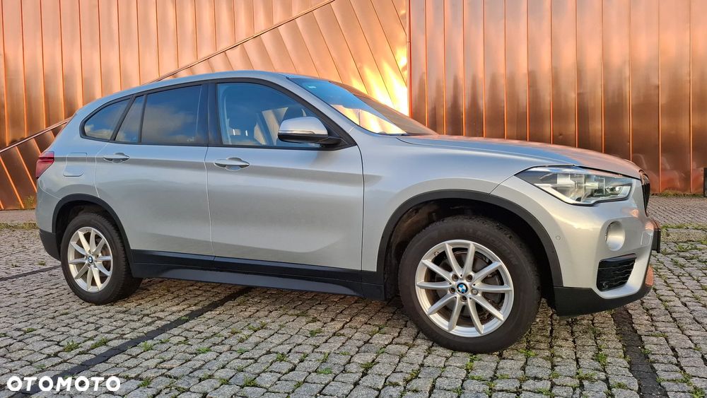 BMW X1 sDrive18i Advantage - 11