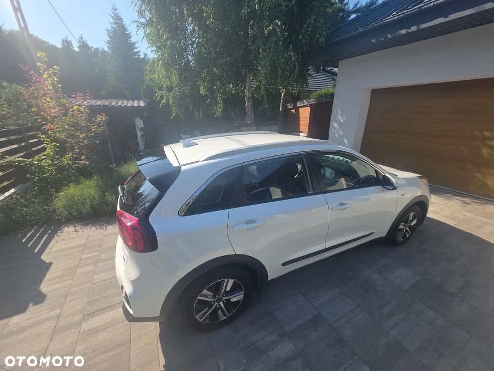 Kia Niro 1.6 GDI Hybrid M - 4