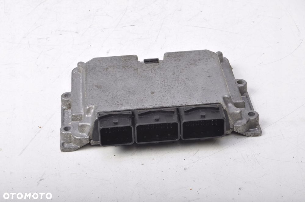 PEUGEOT 807 3.0 KOMPUTER SILNIKA 0261207545 - 3