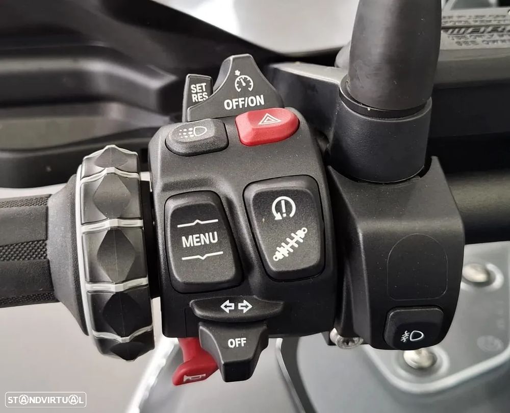 BMW R 1250 GS Adventure TRIPLE BLACK 3 MALAS (REBAIXADA FABRICA) - 6