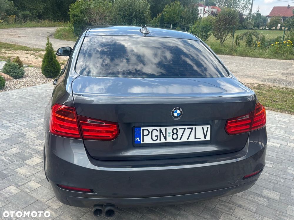 BMW Seria 3 328i - 6