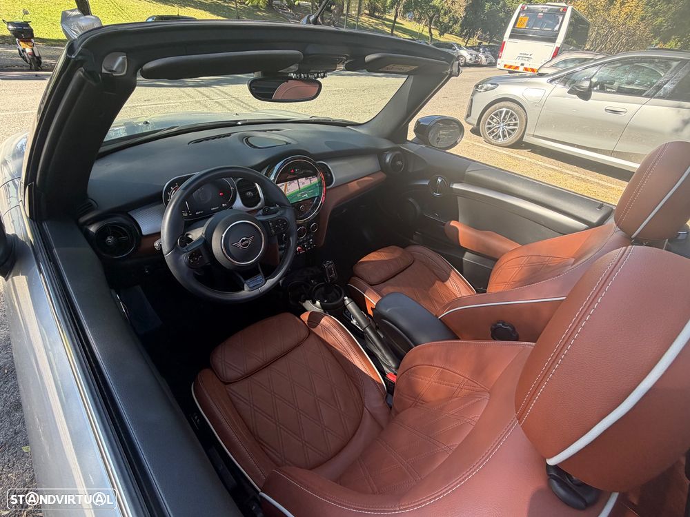 MINI Cabrio Cooper S Premium Extra Essential Auto - 9