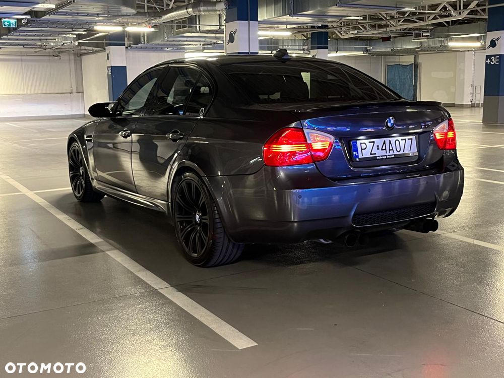 BMW M3 Standard - 2