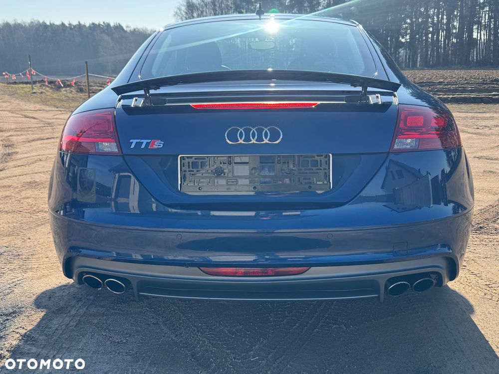 Audi TT S Coupé - 14