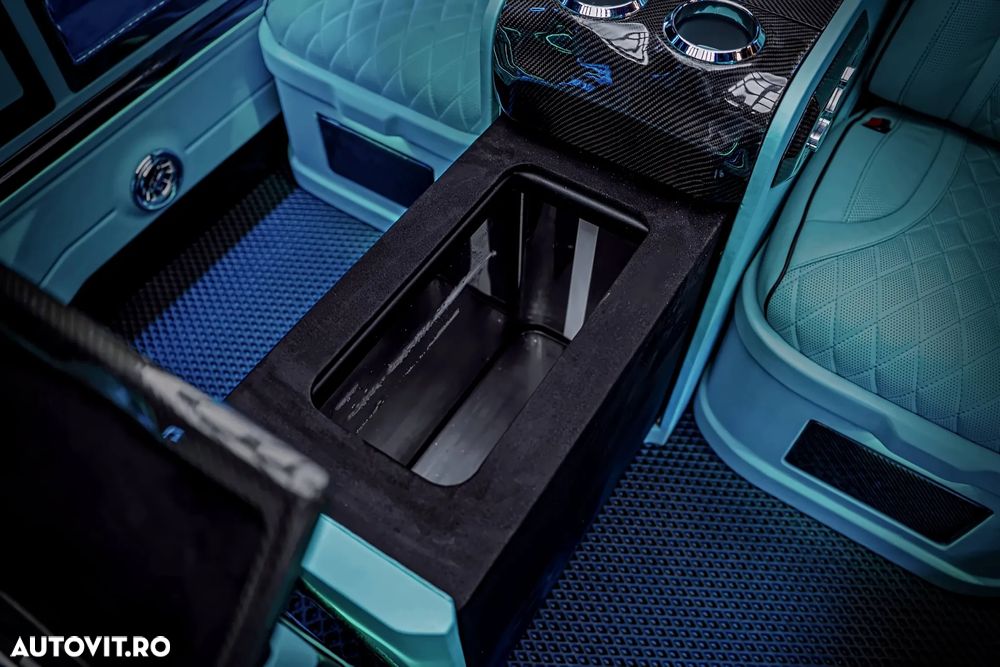 Mercedes-Benz V - 25