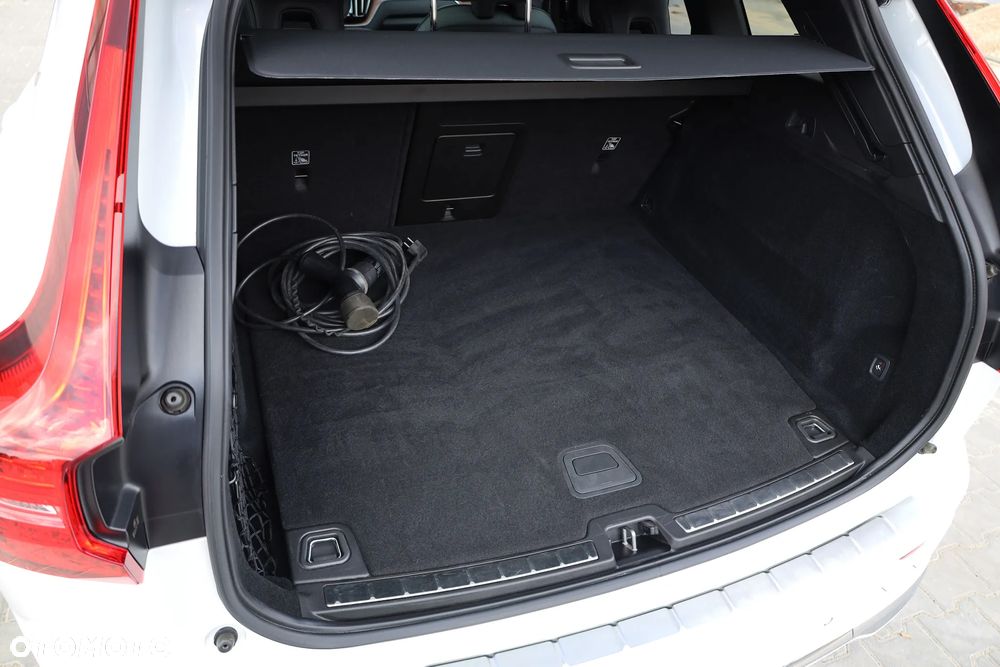 Volvo XC 60 T6 AWD Plug-In Hybrid Inscription - 29