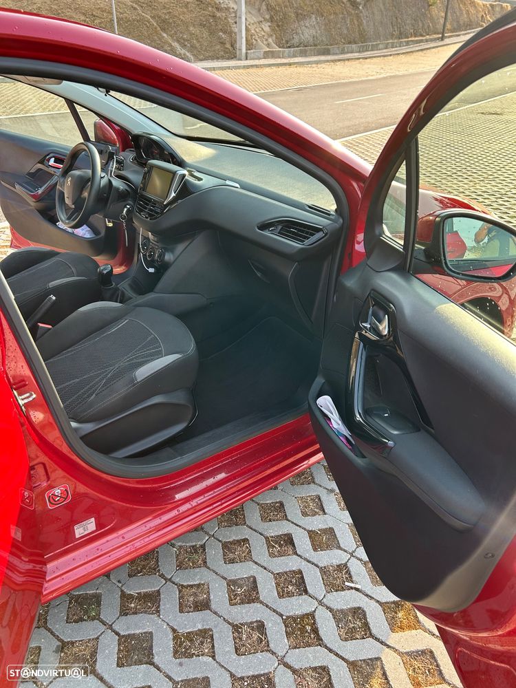 Peugeot 208 PureTech 82 Allure - 11