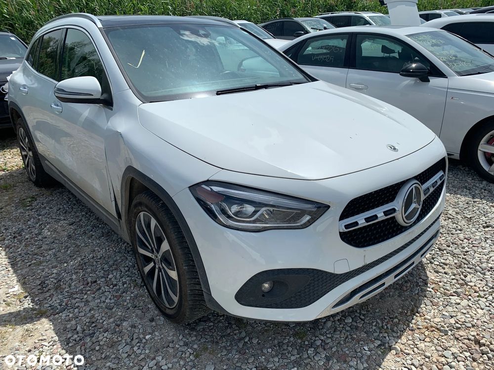 Mercedes-Benz GLA 250 4-Matic - 3