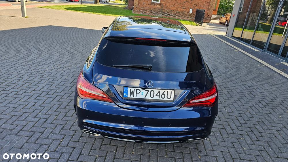 Mercedes-Benz CLA 180 AMG Line - 6