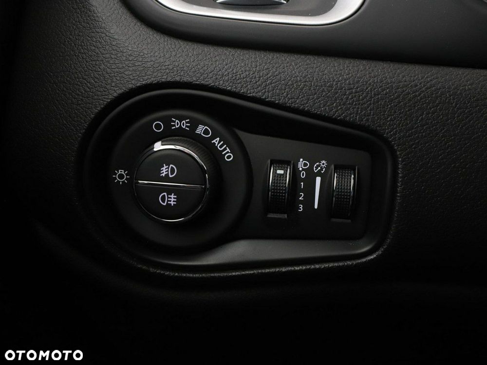 Jeep Renegade 2.0 MultiJet Limited 4WD S&S - 30