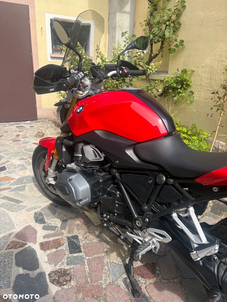 BMW R - 7