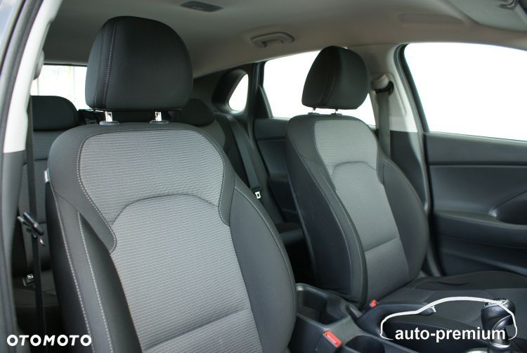 Hyundai i30 1.4 Select - 24