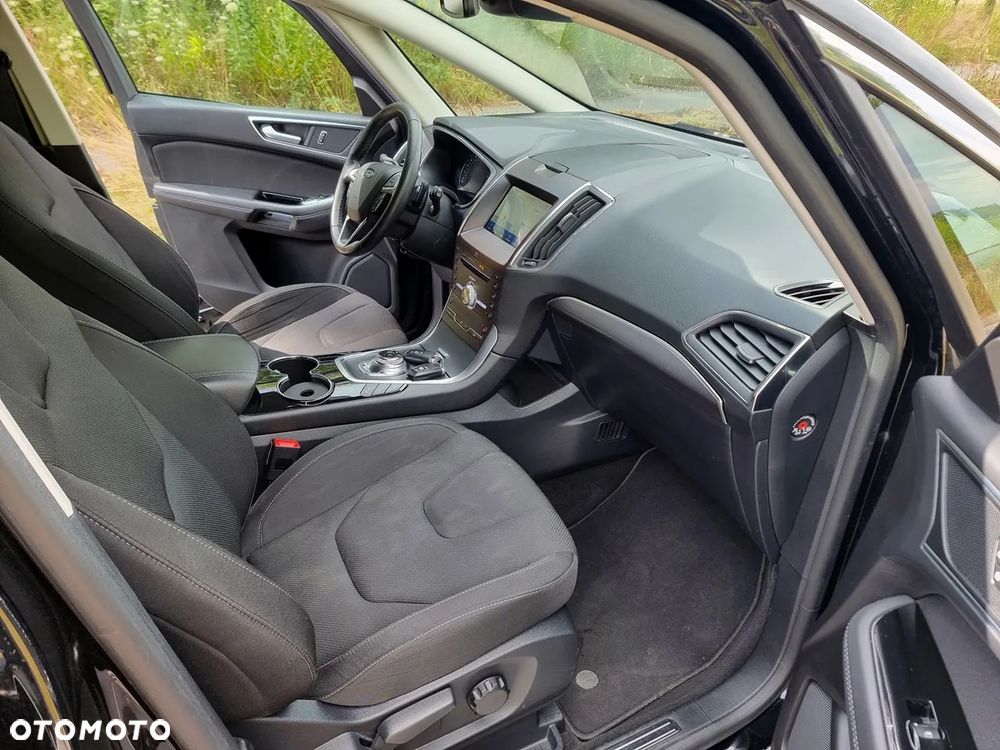 Ford S-Max - 19