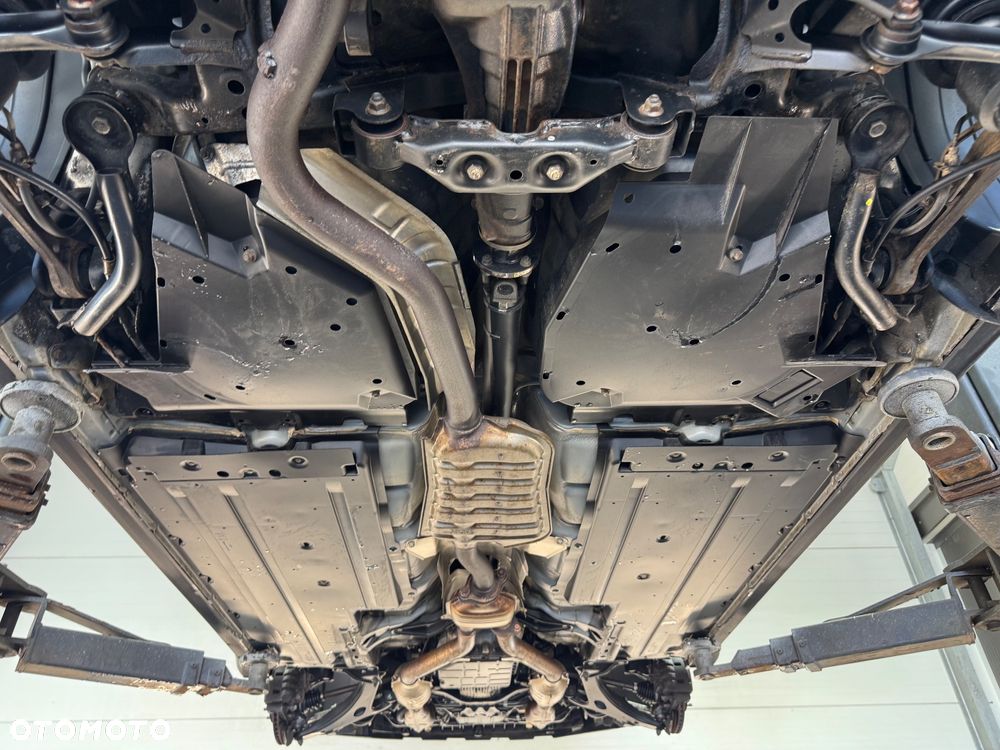 Subaru Outback Legacy 3.0RE NAV/NSE - 25