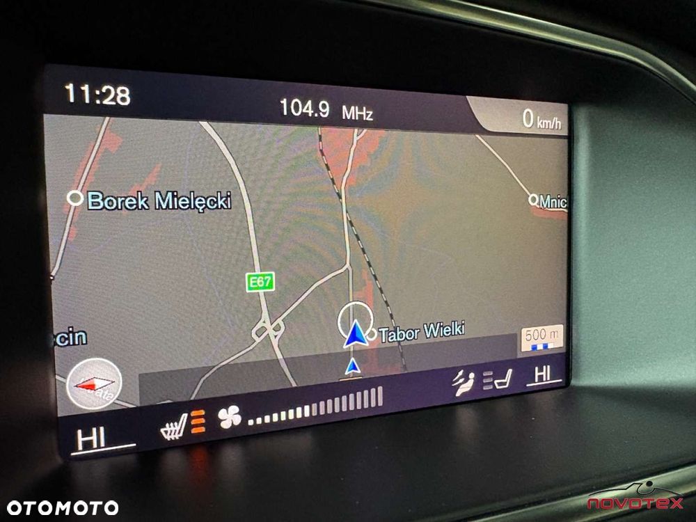 Volvo V40 T4 Momentum - 11