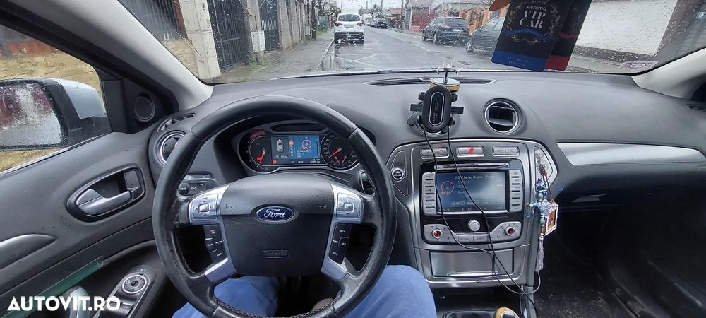 Ford Mondeo 2.0 TDCi Titanium - 8