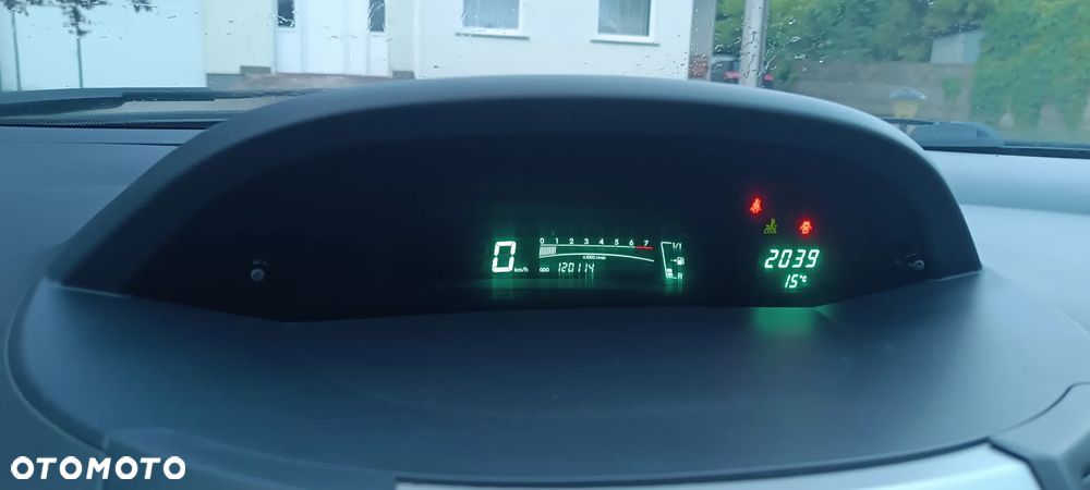 Toyota Yaris - 8
