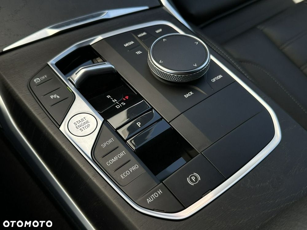 BMW Seria 3 320d xDrive MHEV Sport Line - 24