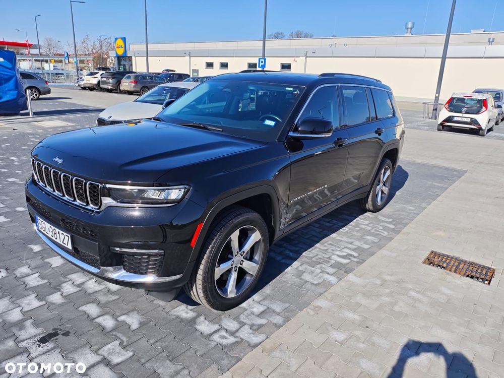 Jeep Grand Cherokee - 12