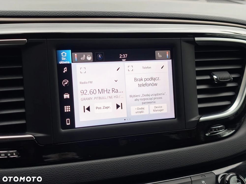 Chrysler Pacifica - 12