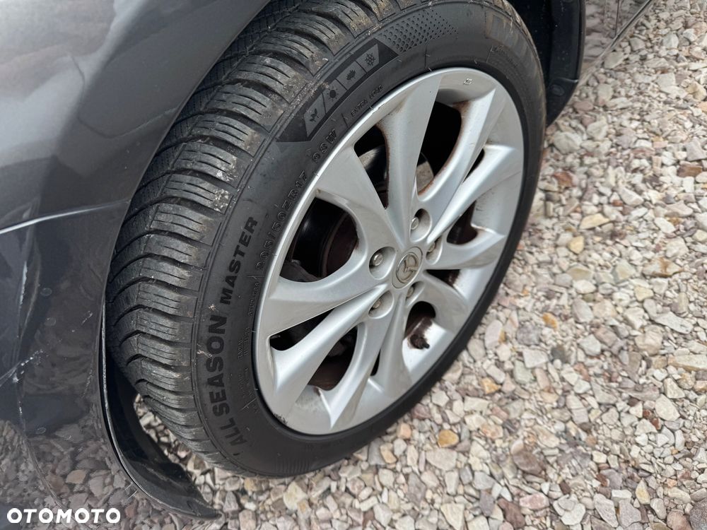 Mazda 3 - 6